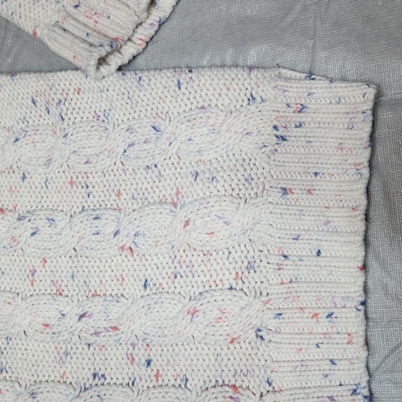 Osh Kosh Knitted Sweater - Picture 3 of 10